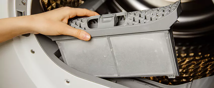 Signs Of A Clogged Dryer Lint Trap in Arlington Heights, Texas